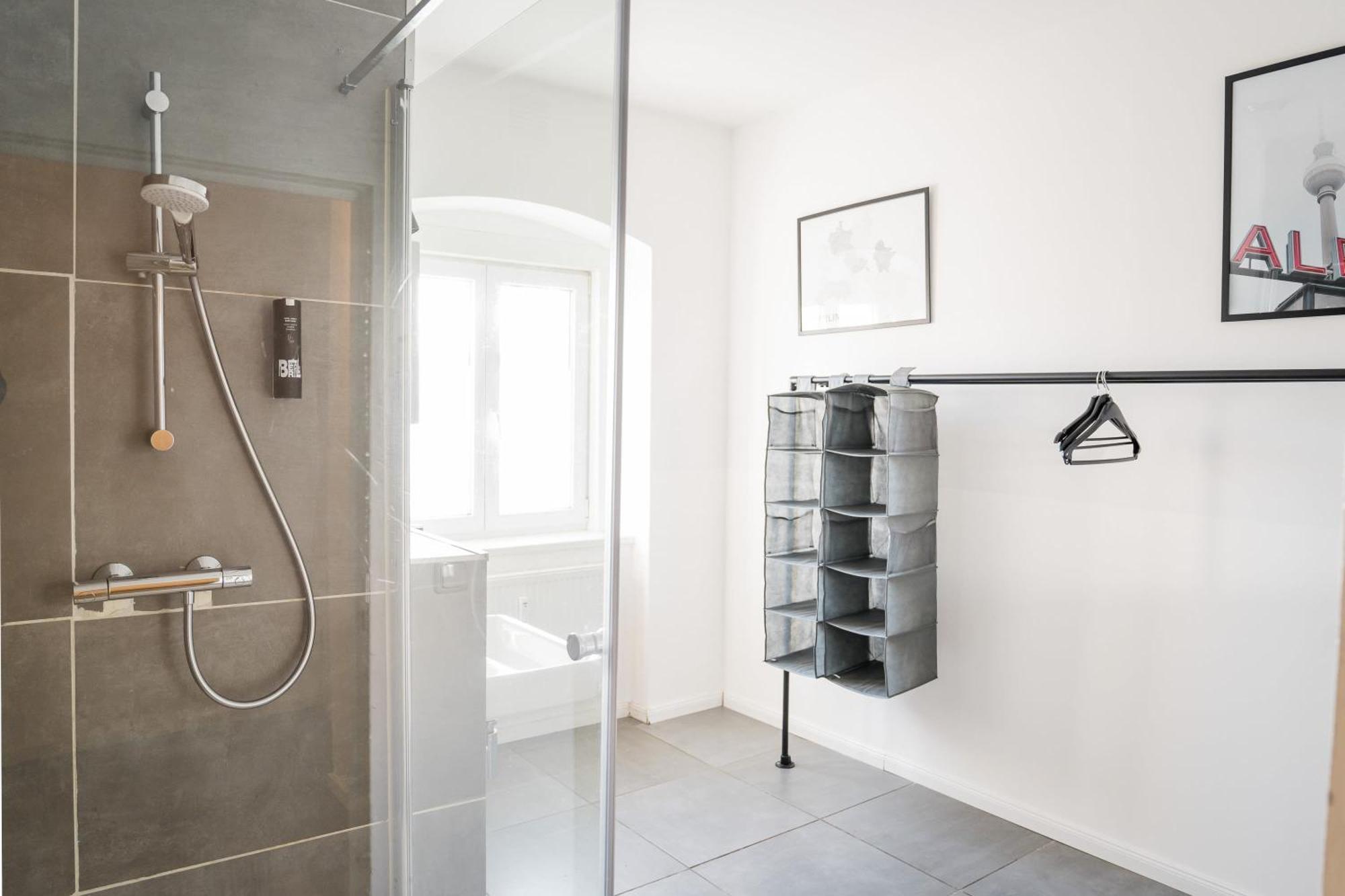 Three Bedroom Plus Big Kitchen Plus Selfcheckin Plus Street Parking Berlin Ngoại thất bức ảnh
